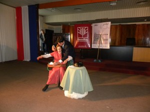 Puesta escena de la obra "La herencia de Dolores"